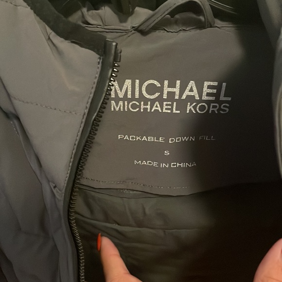 Woman’s Michael Kors Coat - Picture 2 of 4